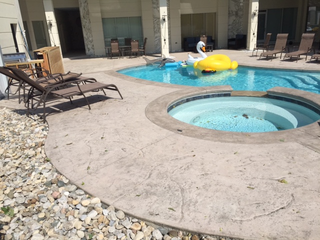Pool & hot tub by Supracrete